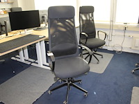 Verrijdbare bureaustoel met armleuningen ikea.