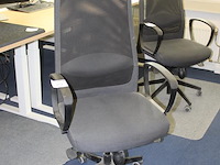 Verrijdbare bureaustoel met armleuningen ikea. - afbeelding 2 van  2