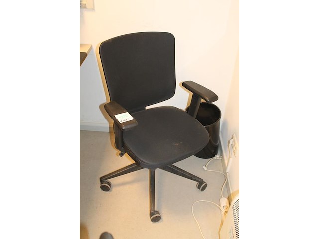 Verrijdbare bureaustoel met armleuningen schaffenburg. - afbeelding 2 van  4