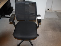 Verrijdbare bureaustoel. - afbeelding 1 van  2