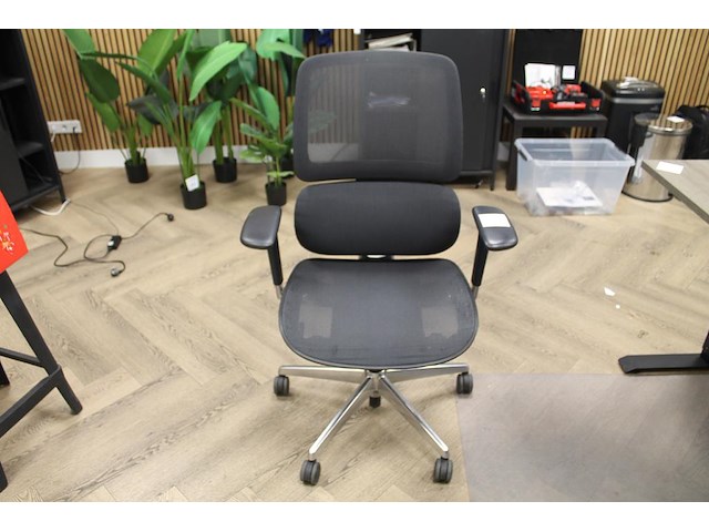 Verrijdbare bureaustoel. - afbeelding 1 van  2