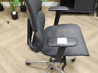 Verrijdbare bureaustoel. - afbeelding 2 van  2