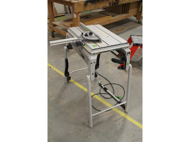 Verrijdbare en inklapbare zaagtafel festool cs 50 ebg. - afbeelding 2 van  3