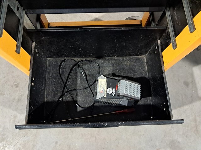 Verrijdbare gereedschapskist met inhoud, ironside, geel - afbeelding 2 van  10