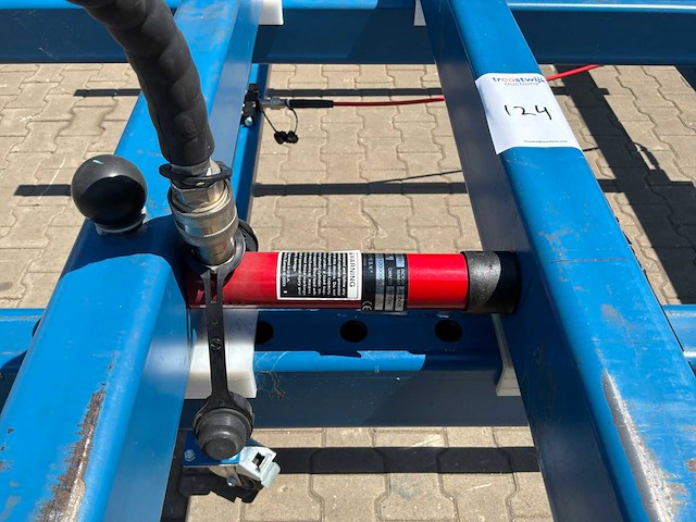 Verrijdbare handhydraulische opsluitbank - afbeelding 4 van  11