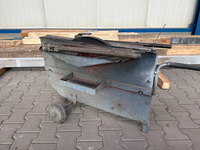 Verrijdbare haspelwagen met scharen - afbeelding 1 van  2