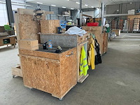 Verrijdbare houten werkplaatskasten (14x) - afbeelding 3 van  5