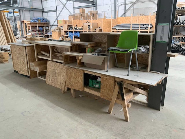 Verrijdbare houten werkplaatskasten (14x) - afbeelding 5 van  5