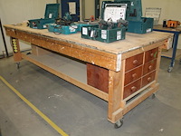 Verrijdbare houten werktafel met onderplateau, stroompunt en ladekast. afmeting 305 x 122 x 98 cm. let op!... - afbeelding 4 van  4