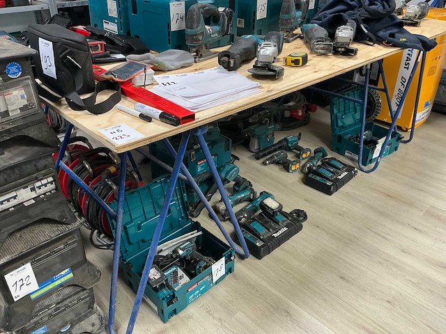 Verrijdbare houten werktafel - afbeelding 4 van  4
