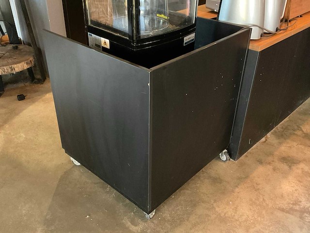 Verrijdbare kast - afbeelding 1 van  1