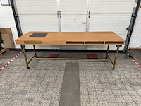 Verrijdbare kersenfineer tafel met leer ingelegd blad - afbeelding 1 van  5