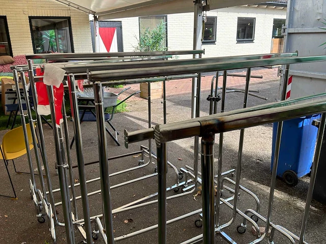 Verrijdbare kledingrek (12x) - afbeelding 2 van  3