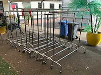 Verrijdbare kledingrek (12x)