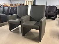 Verrijdbare leren eetkamerstoel (2x) - afbeelding 1 van  10