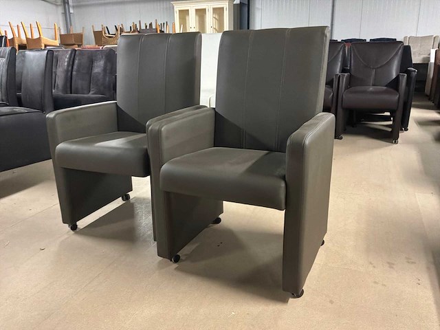 Verrijdbare leren eetkamerstoel (2x) - afbeelding 3 van  10