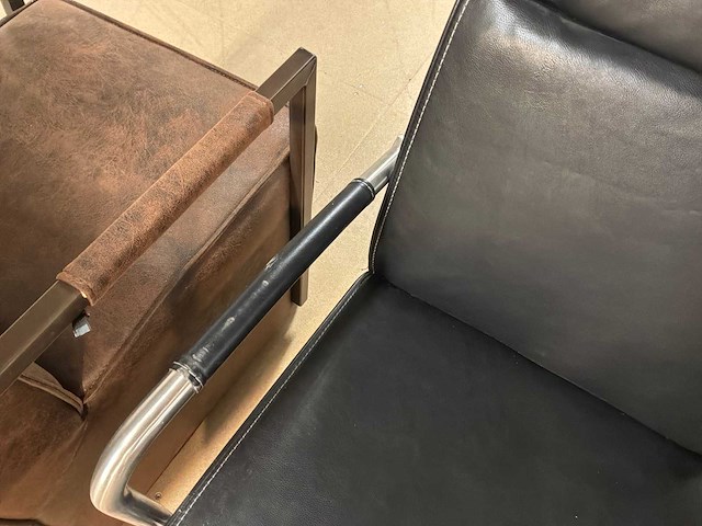 Verrijdbare leren eetkamerstoelen (4x) - afbeelding 3 van  9