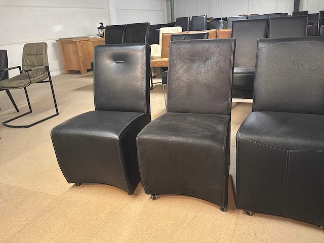 Verrijdbare leren eetkamerstoelen (4x) - afbeelding 7 van  13