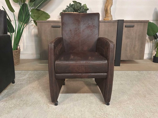 Verrijdbare leren fauteuil - afbeelding 4 van  7