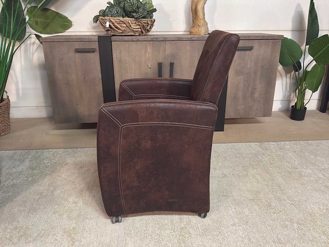Verrijdbare leren fauteuil - afbeelding 6 van  7