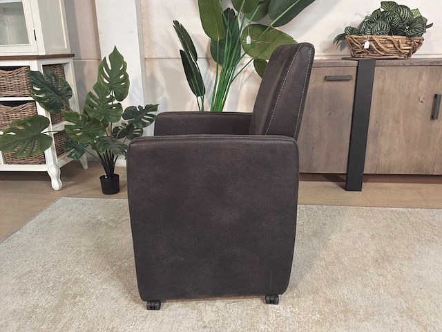 Verrijdbare leren fauteuil - afbeelding 6 van  8