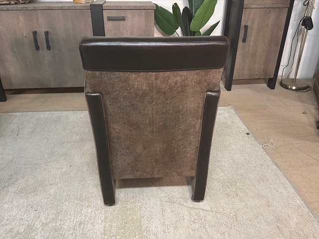 Verrijdbare leren fauteuil - afbeelding 6 van  6