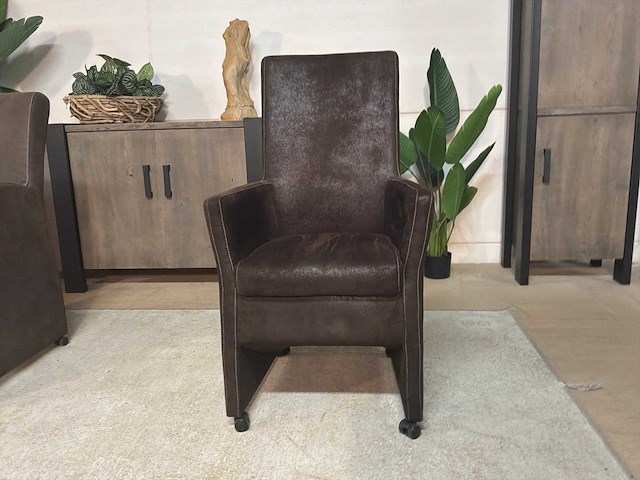 Verrijdbare leren fauteuil - afbeelding 2 van  4
