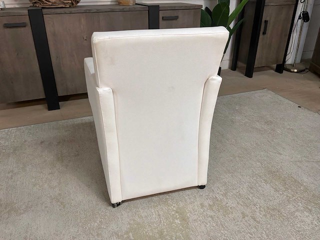 Verrijdbare leren fauteuil - afbeelding 8 van  9