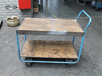 Verrijdbare magazijnkar met onderplateau en afmeting 110 x 60 x 80 cm. - afbeelding 1 van  2