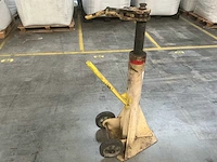 Verrijdbare mechanische steunpoot met spindel en steunplaat - afbeelding 3 van  9