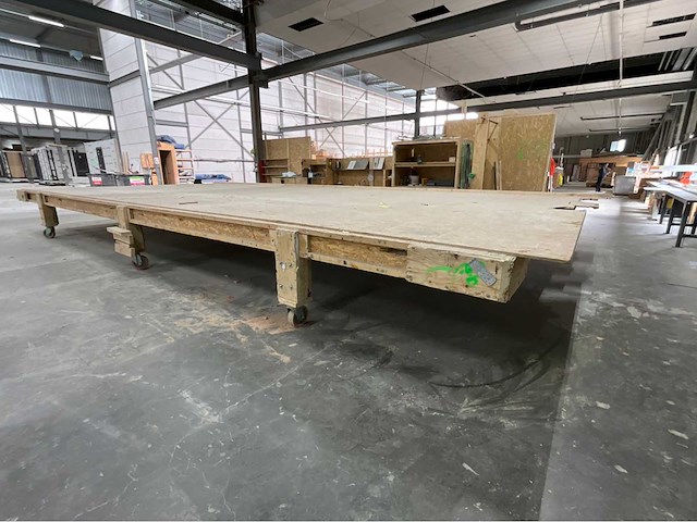 Verrijdbare montagetafel - afbeelding 1 van  5