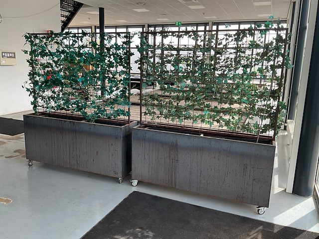 Verrijdbare plantenbak (2x) - afbeelding 1 van  5