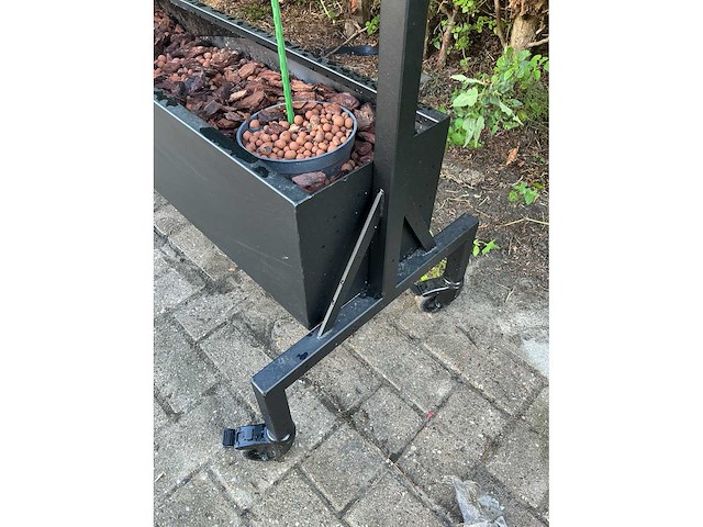 Verrijdbare plantenbak - afbeelding 5 van  10
