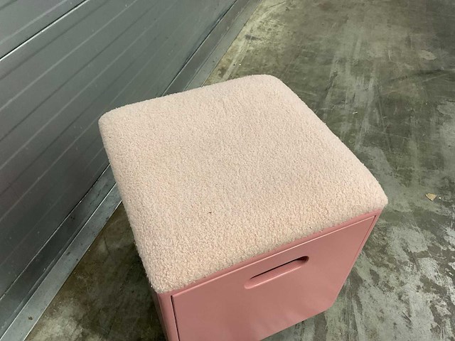 Verrijdbare poef - afbeelding 4 van  9