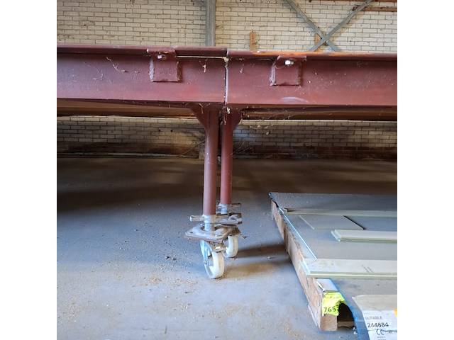 Verrijdbare prefab tafel - afbeelding 11 van  12