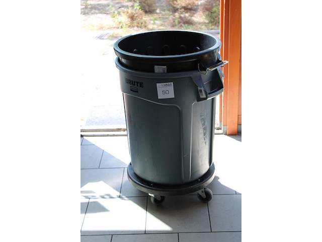 Verrijdbare prullenbak rubbermate, type brute, hoogte 78 cm. - afbeelding 2 van  2