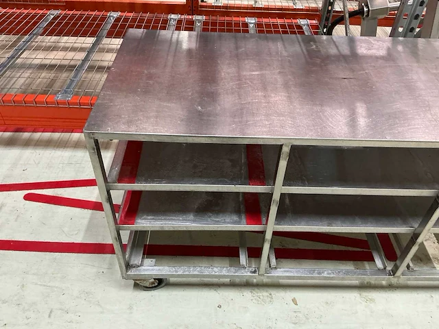 Verrijdbare rvs werktafel - afbeelding 2 van  2