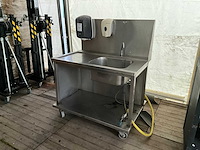 Verrijdbare spoeltafel - afbeelding 1 van  3