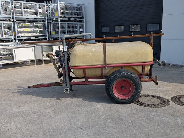 Verrijdbare spuitmachine - afbeelding 7 van  14