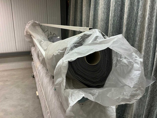 Verrijdbare stelling met rollen tenttapijt - afbeelding 5 van  11