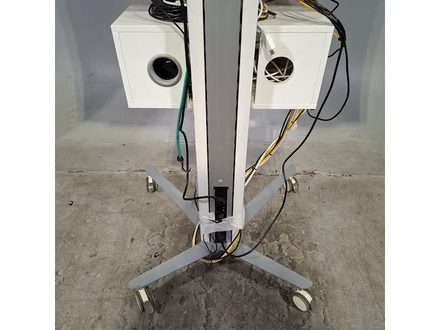 Verrijdbare tv, sharp, lc70le - afbeelding 4 van  15