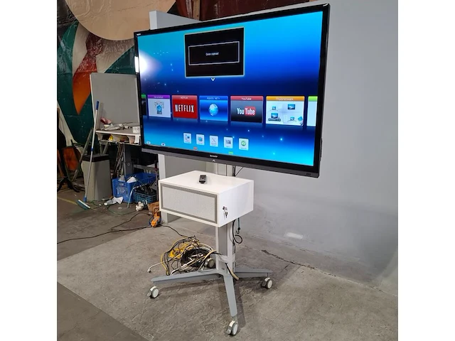 Verrijdbare tv, sharp, lc70le - afbeelding 9 van  15