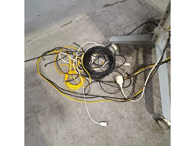 Verrijdbare tv, sharp, lc70le - afbeelding 14 van  15