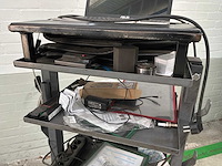 Verrijdbare wagen met laptop - afbeelding 3 van  5
