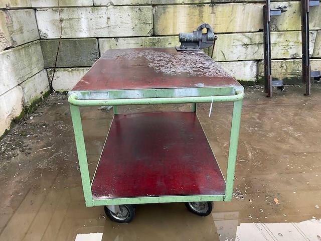 Verrijdbare werkbank met bankschroef - afbeelding 3 van  5