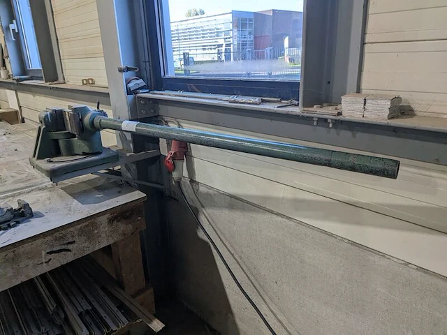 Verrijdbare werkbank met inhoud - afbeelding 10 van  13