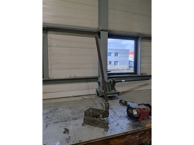 Verrijdbare werkbank met inhoud - afbeelding 13 van  13
