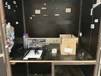Verrijdbare werkbox en kantoorinventaris