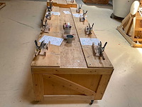 Verrijdbare werktafel met 8x verstekbak en zaag - afbeelding 7 van  7