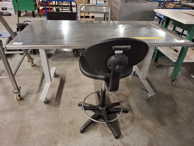 Verrijdbare werktafel met rvs blad - afbeelding 1 van  5